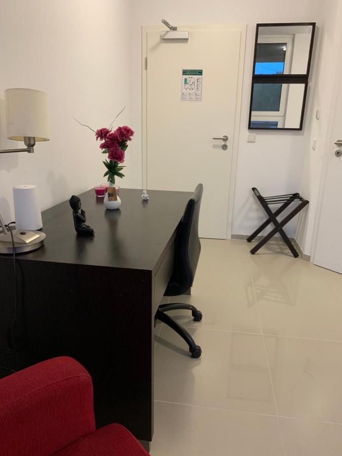 Apartment Lovely Studio West 1