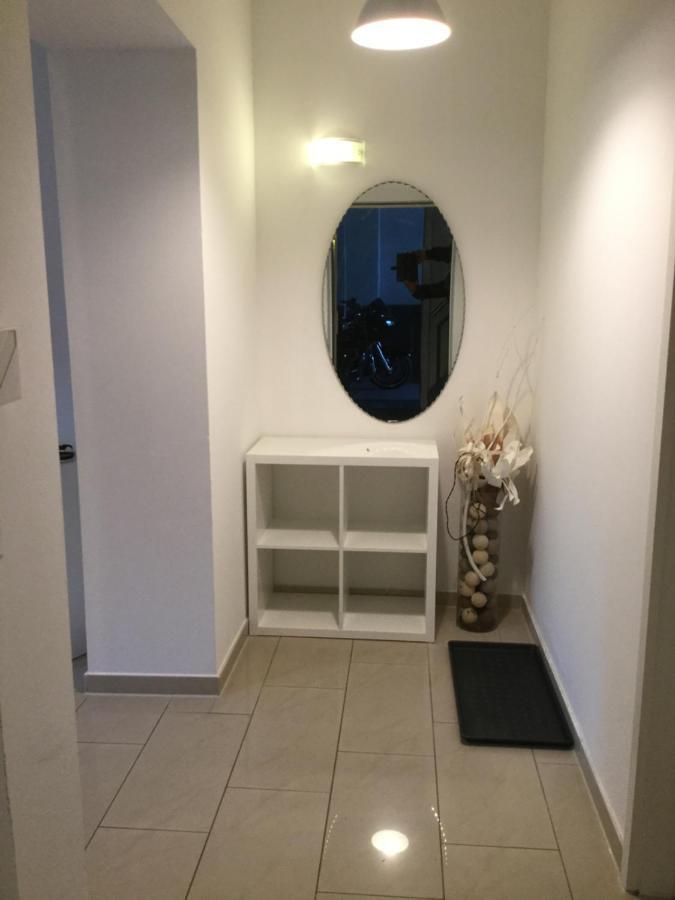 Wohnung *