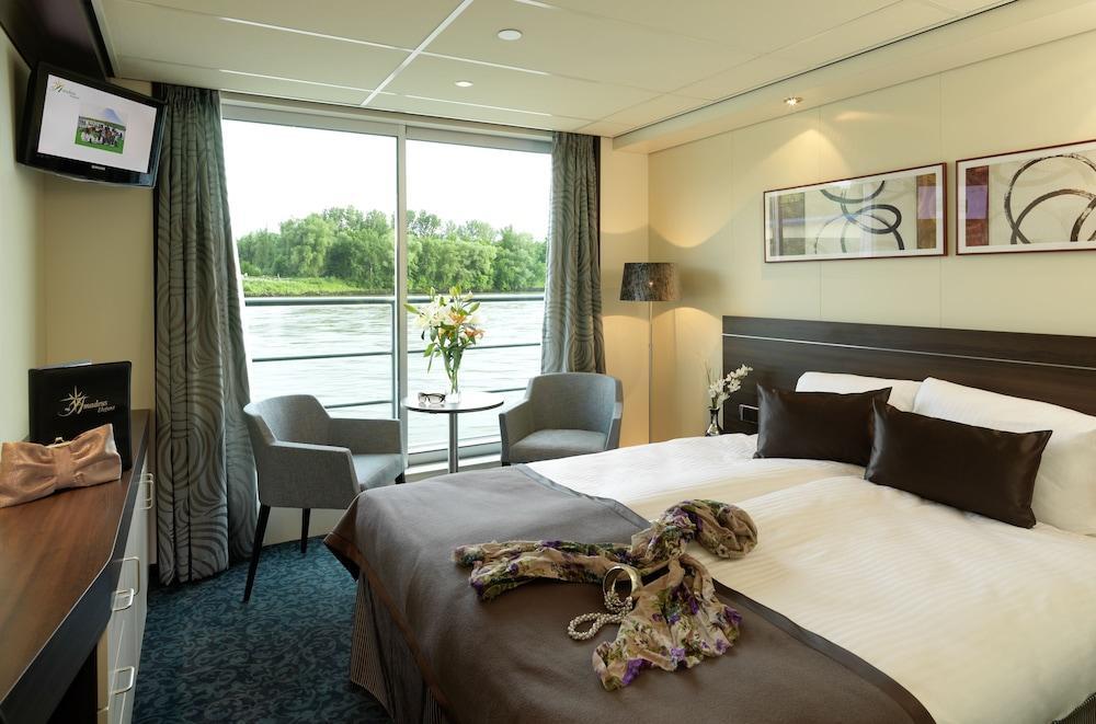 Hotel Crossgates Hotelship 4 Star - Altstadtnord -