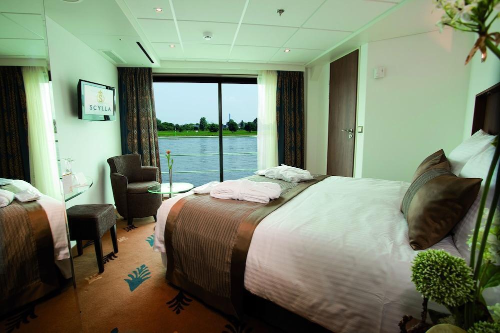 Hotel Crossgates Hotelship 4 Star - Altstadtnord - 4*