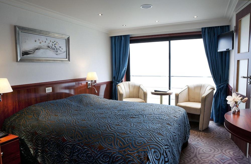 Crossgates Hotelship 4 Star - Altstadtnord - Hotel