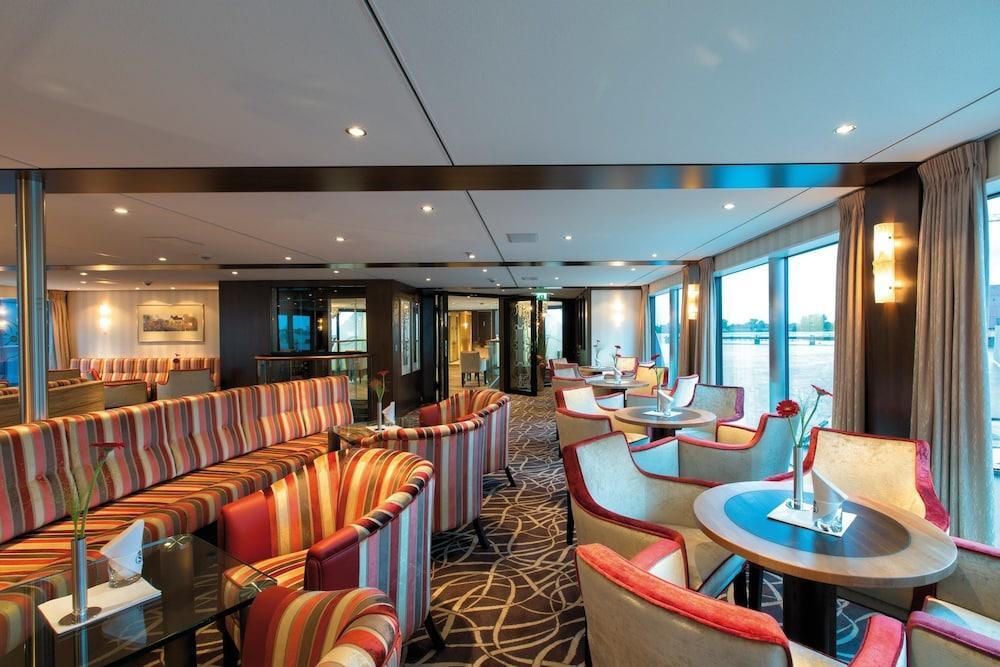 Hotel Crossgates Hotelship 4 Star - Altstadtnord - Cologne