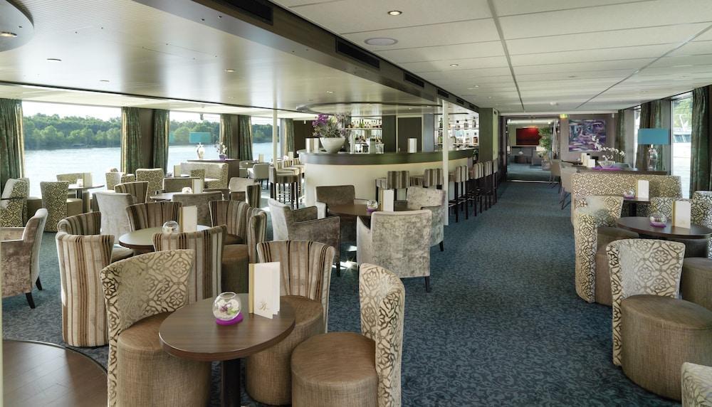 Crossgates Hotelship 4 Star - Altstadtnord - 4*