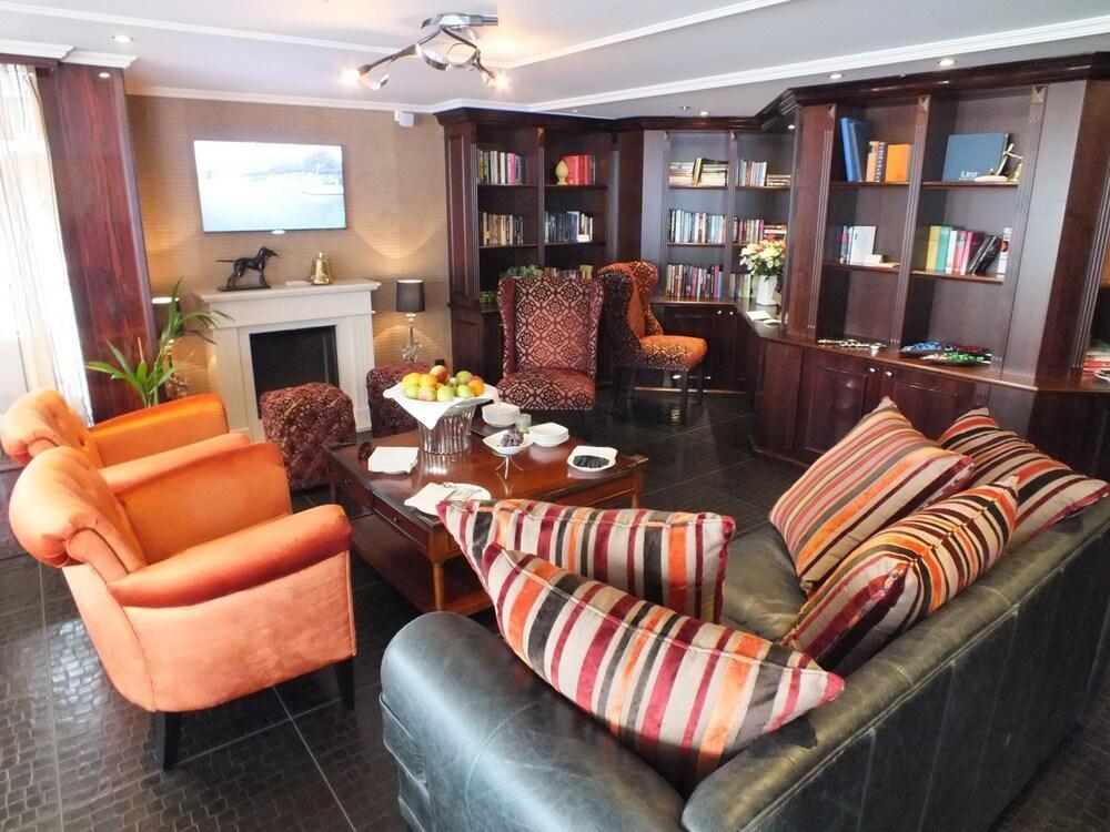 Crossgates Hotelship 4 Star - Altstadtnord - 4* Cologne