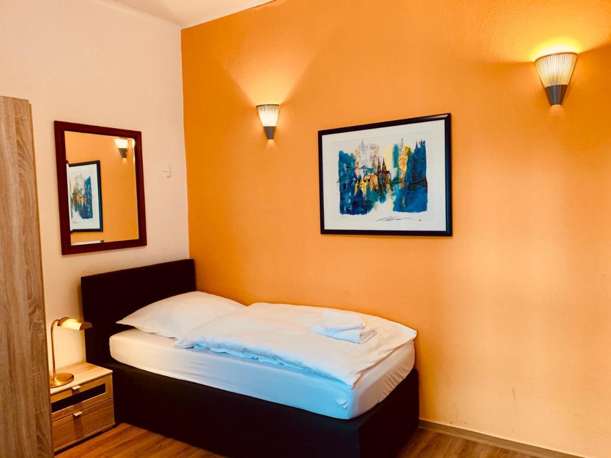 Zur Eule 3* Cologne