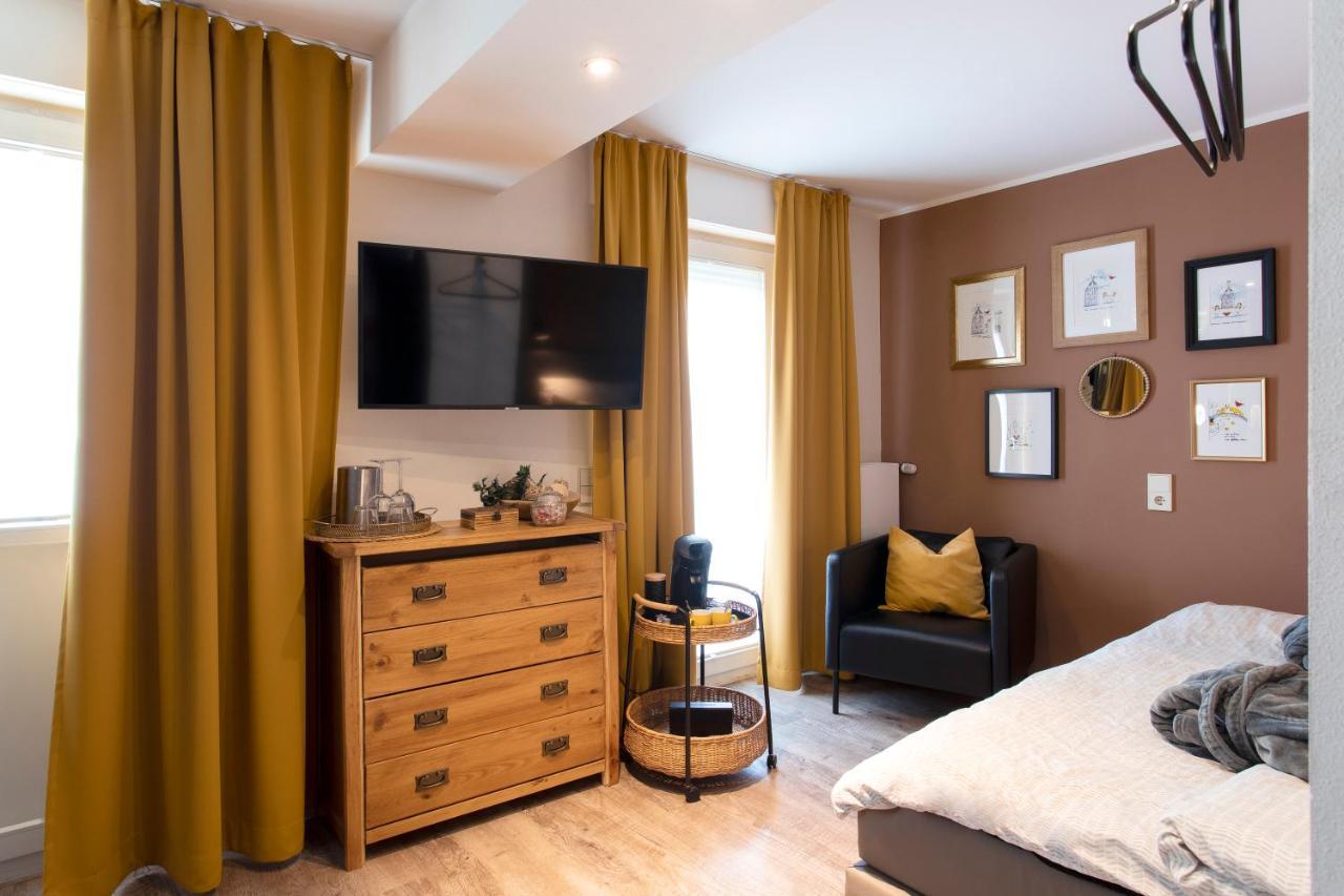 1st Floor Koeln *