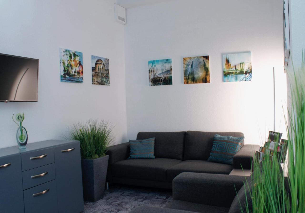 Pilar Garni 3* Cologne