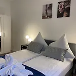 Moderne Apartment In Cologne Center