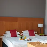 Plaza Premium Koeln