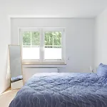 Grosse Gemuetliche Wohnung Mit Waldblick