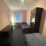 2 Zimmer Wohnung 1Min Messe Koeln
