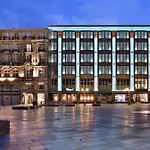 Dom Hotel