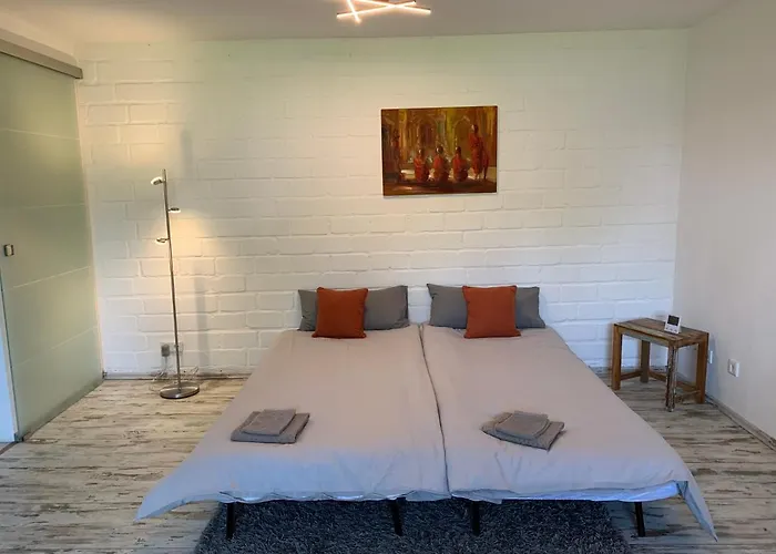 1-Zimmer-Wohnung In Koeln Poll