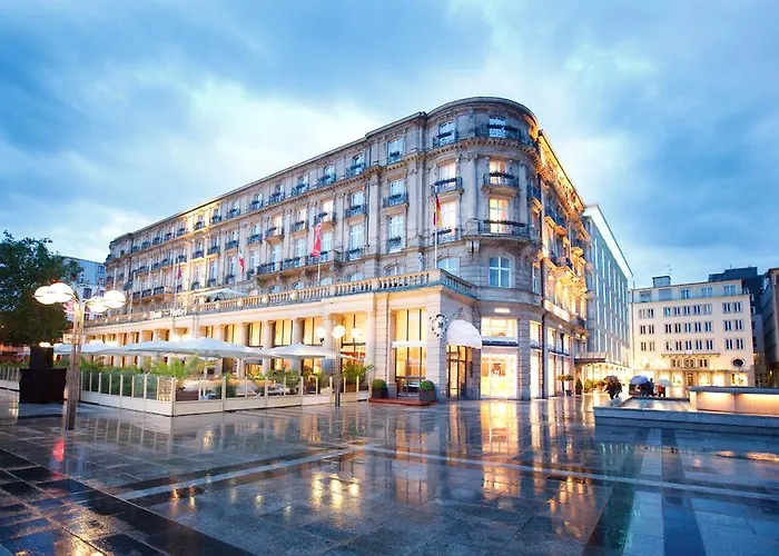 Dom Hotel