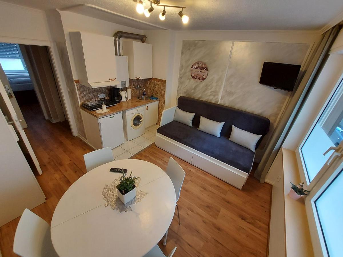 Vintage Apartment