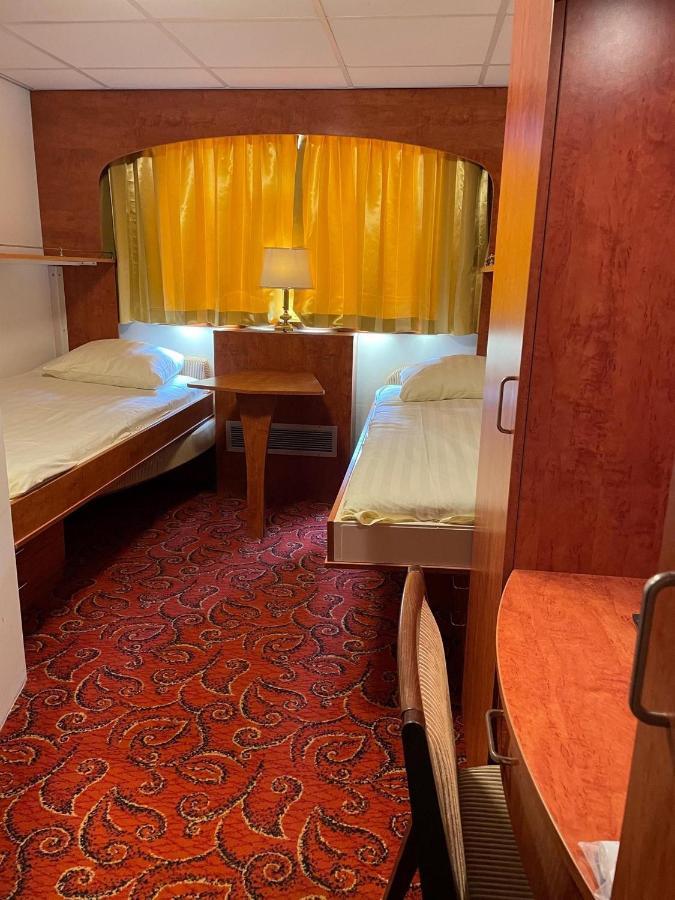 Fairtours Hotelschiff Rembrandt Van Rijn*** Koeln Botel *