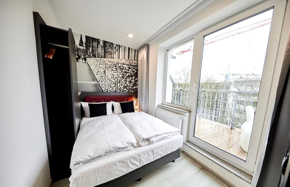 Smarty Dom - Boardinghouse - Kontaktloser Self Check-in Hotel 3*