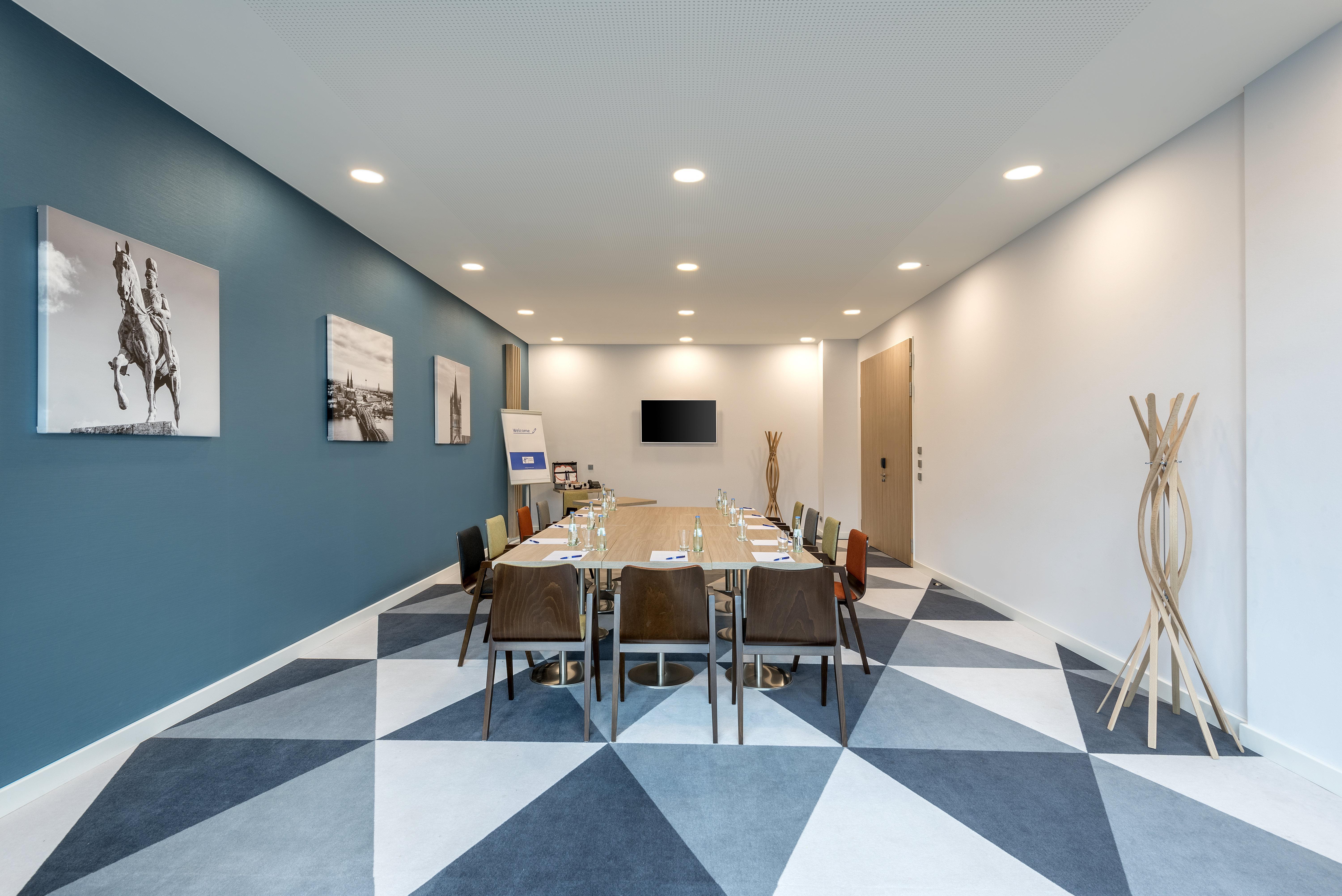 Express - - Centre 3* Kolonia