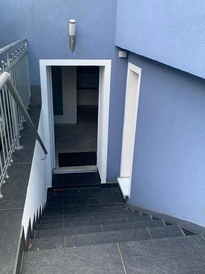 1-zimmer-wohnung In Poll Apartment Cologne