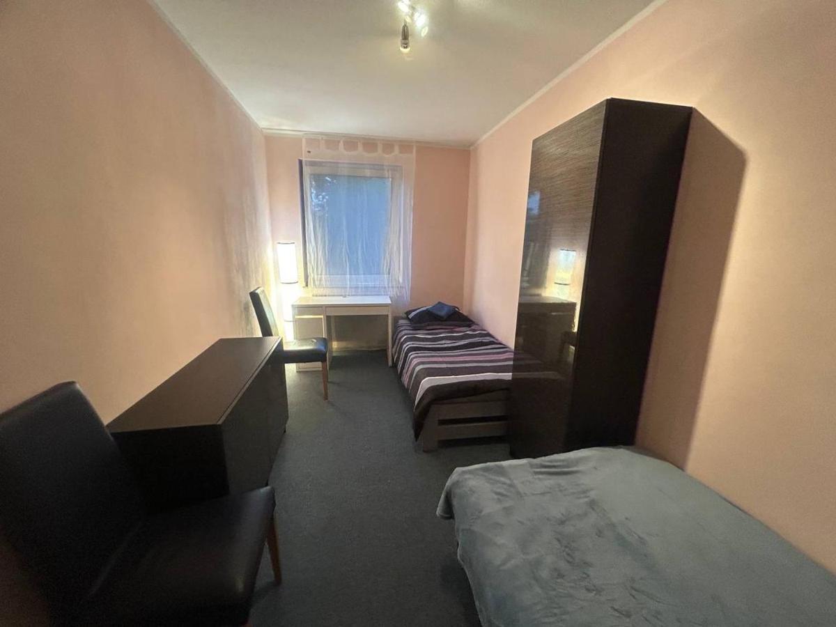 2 1min Messe Apartment Cologne