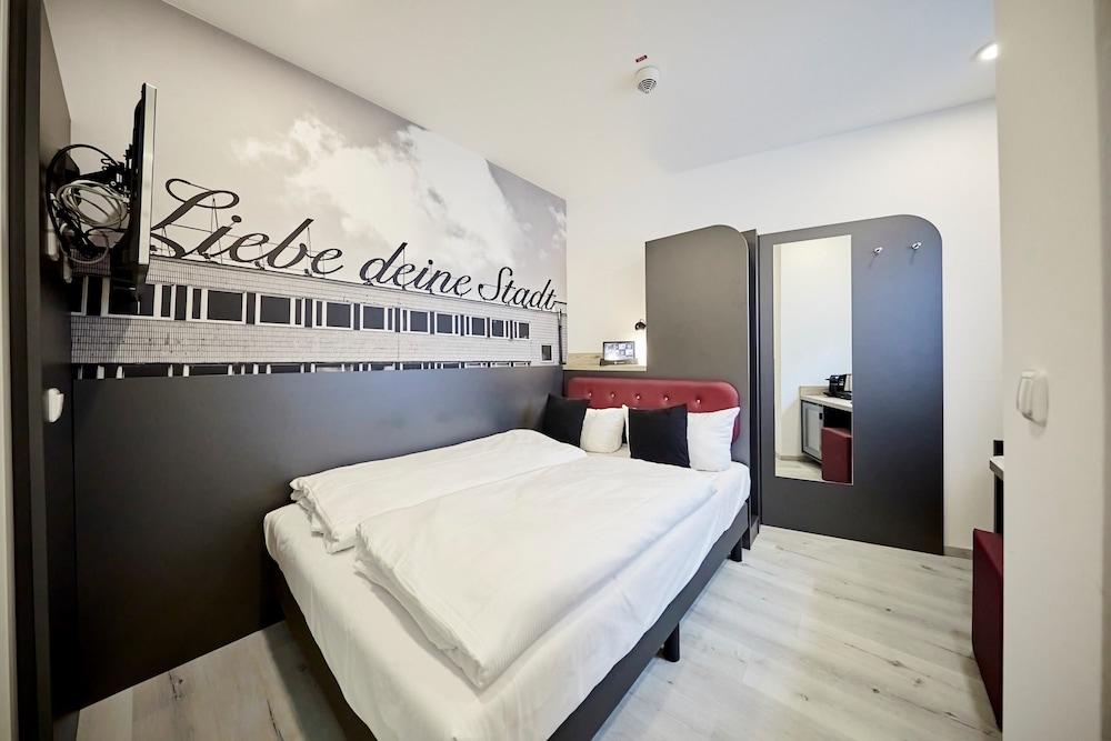 Hotel Smarty Dom - Boardinghouse - Kontaktloser Self Check-in 3*