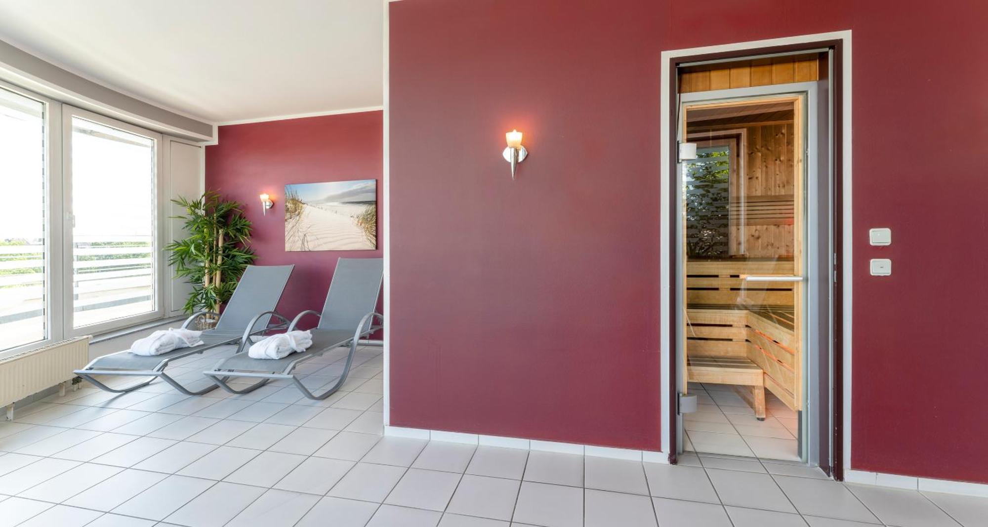 Plaza Premium Hotel