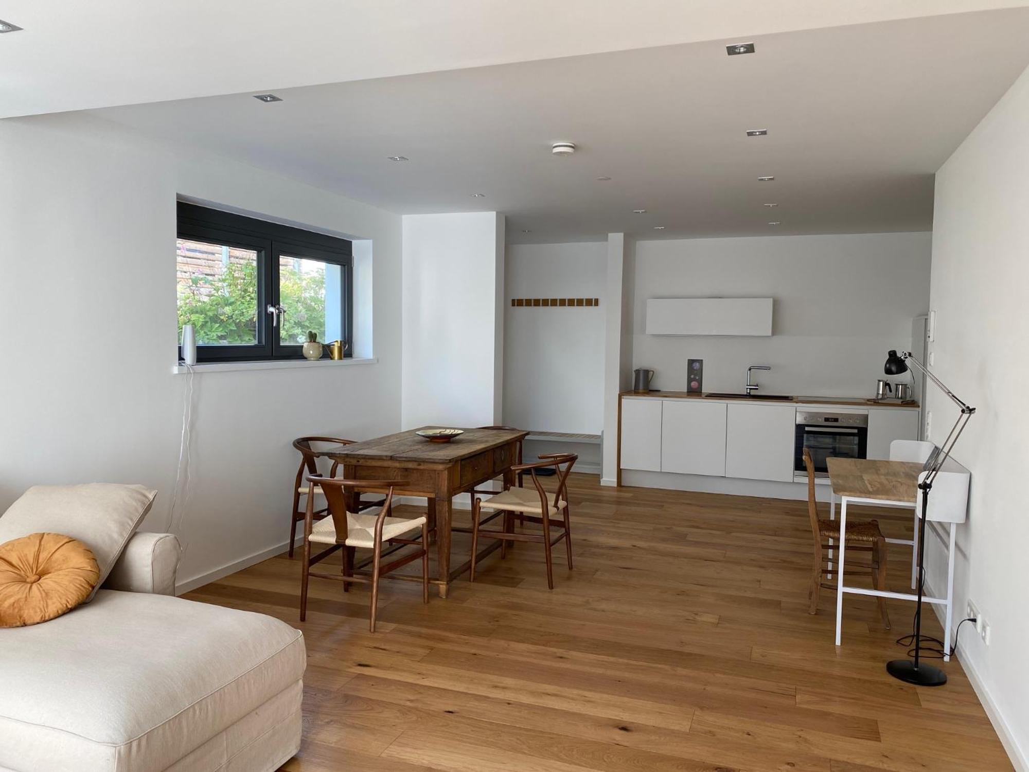 Apartment Modernes In City-naehe