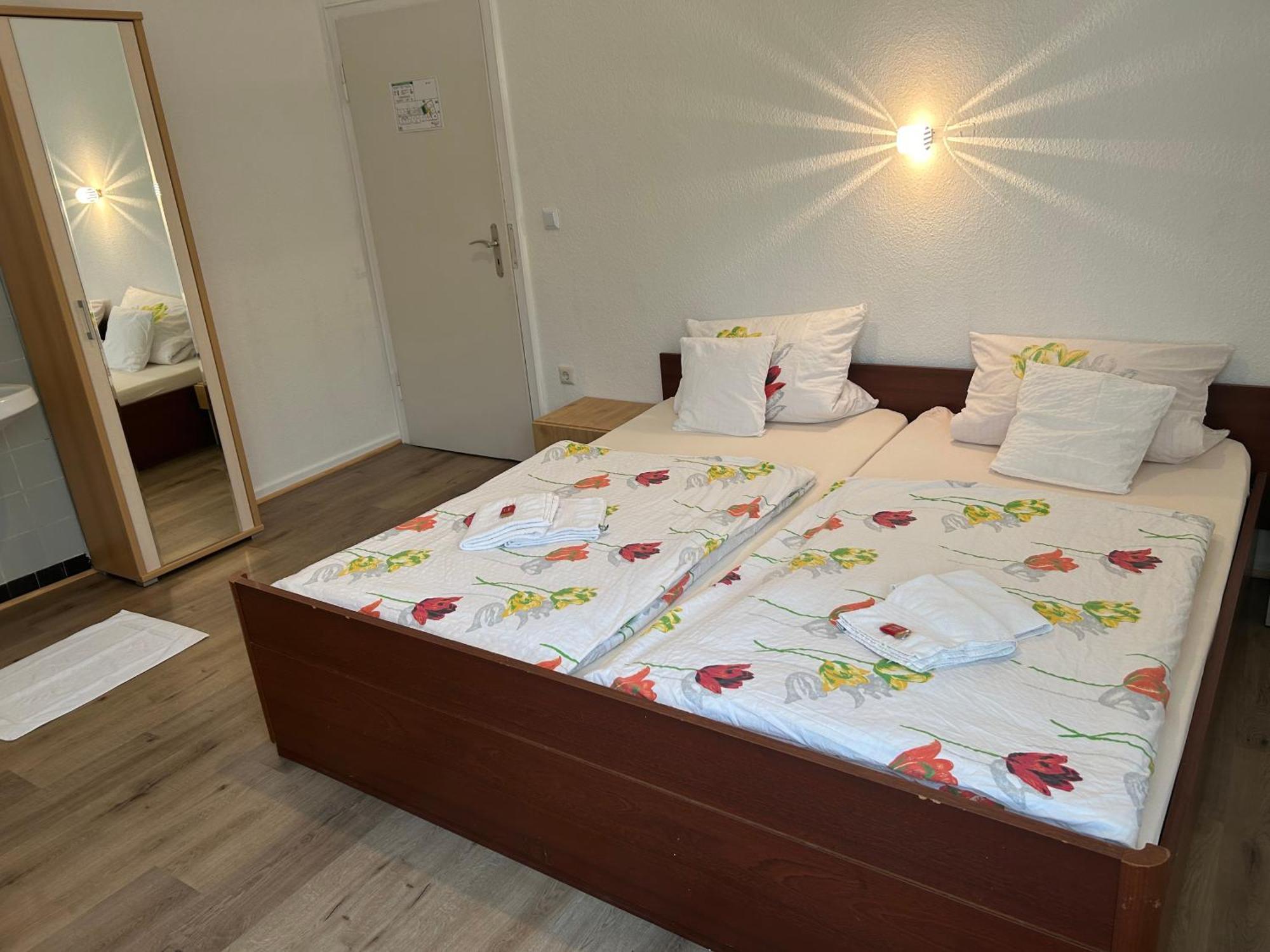 Hotel Haus Schwan Colonia