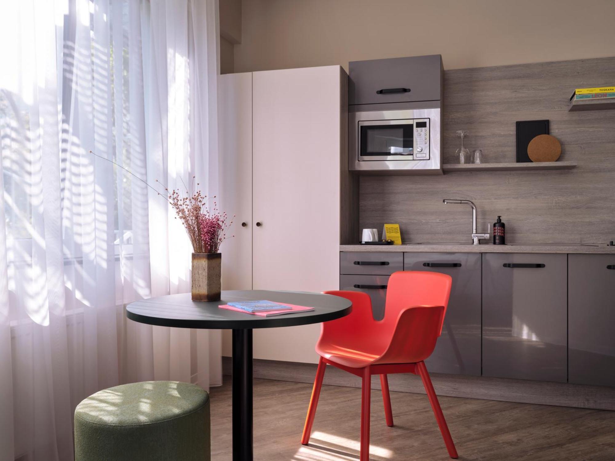 Stayery Suelz 4* Colónia