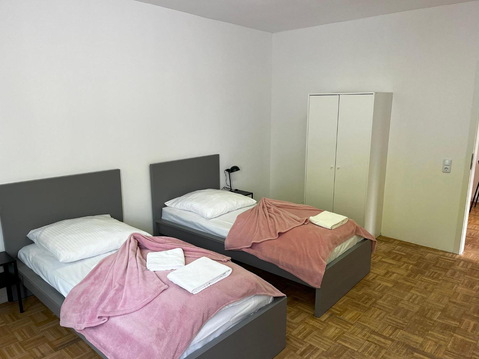 Hostel Private At Heumarkt, Center *
