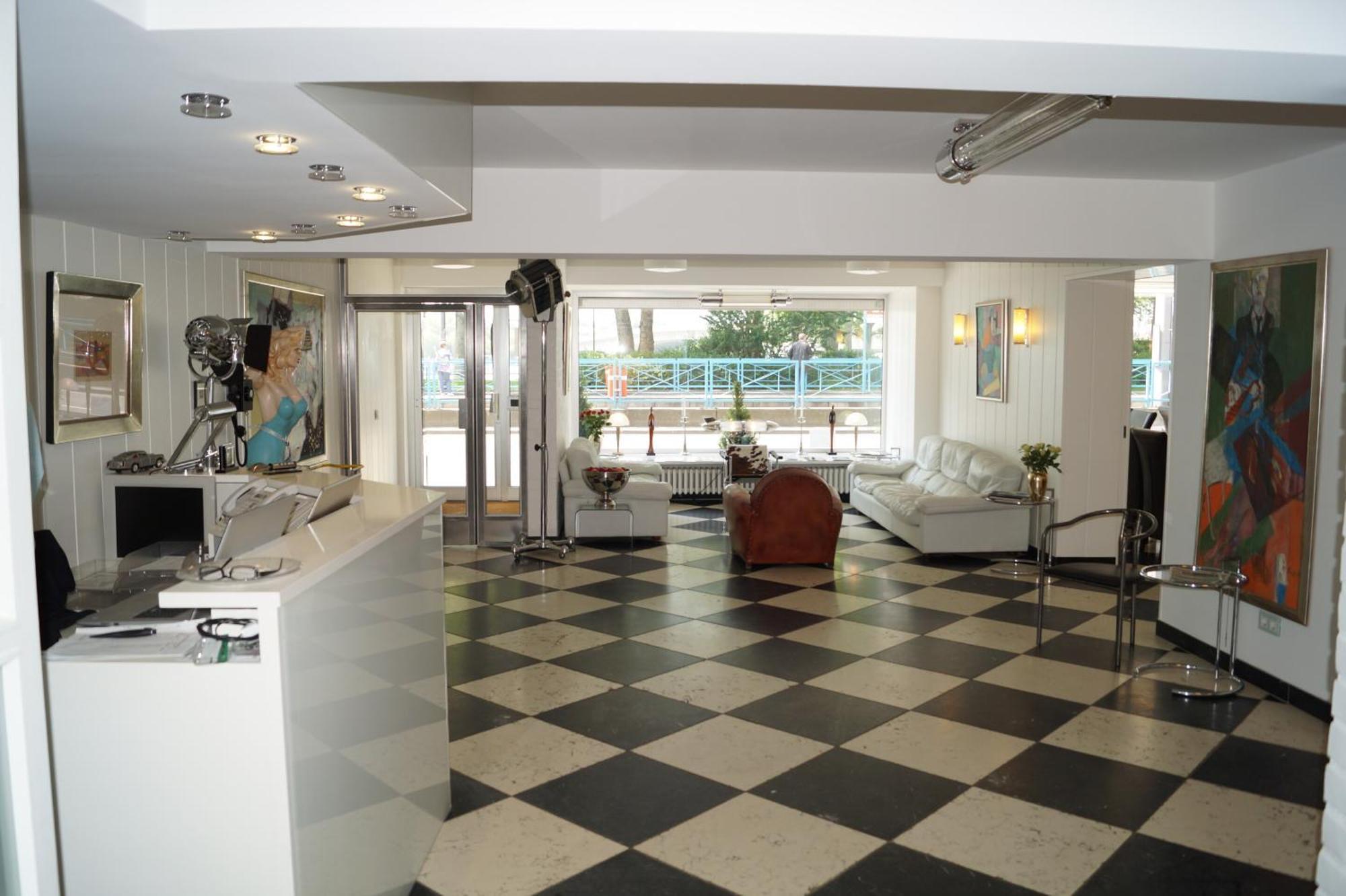 Freiheit Hotel 3*