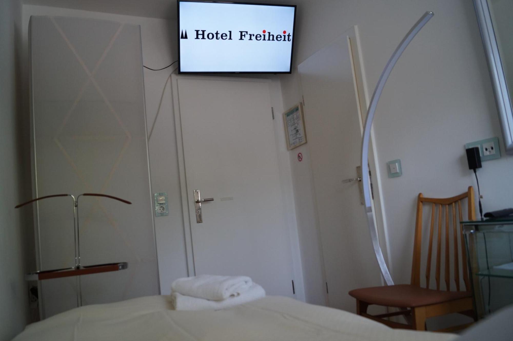 Freiheit 3*