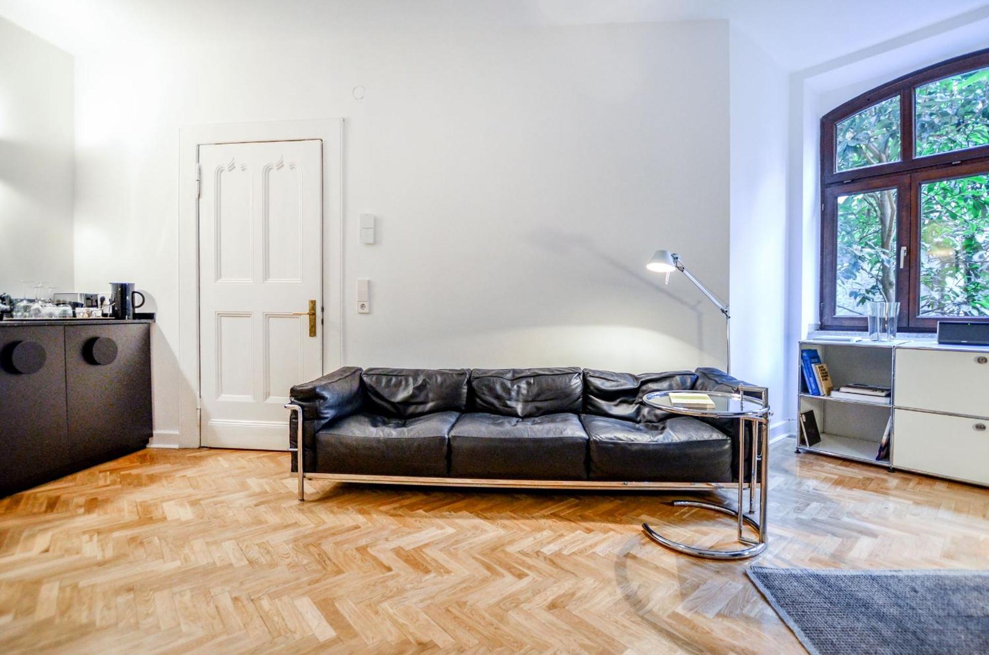 Apartment Design Am Roemerturm *