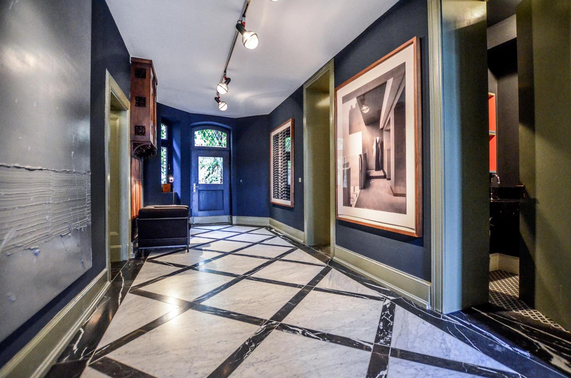 Apartment Design Am Roemerturm Cologne