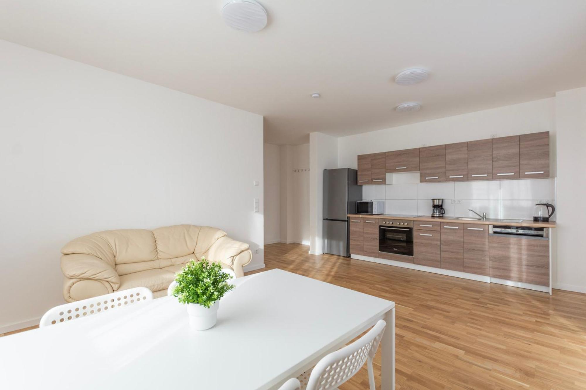 T&k - Bergisch Gladbach - 7 Comfortable - 20 Min To Fair Messe Apartment