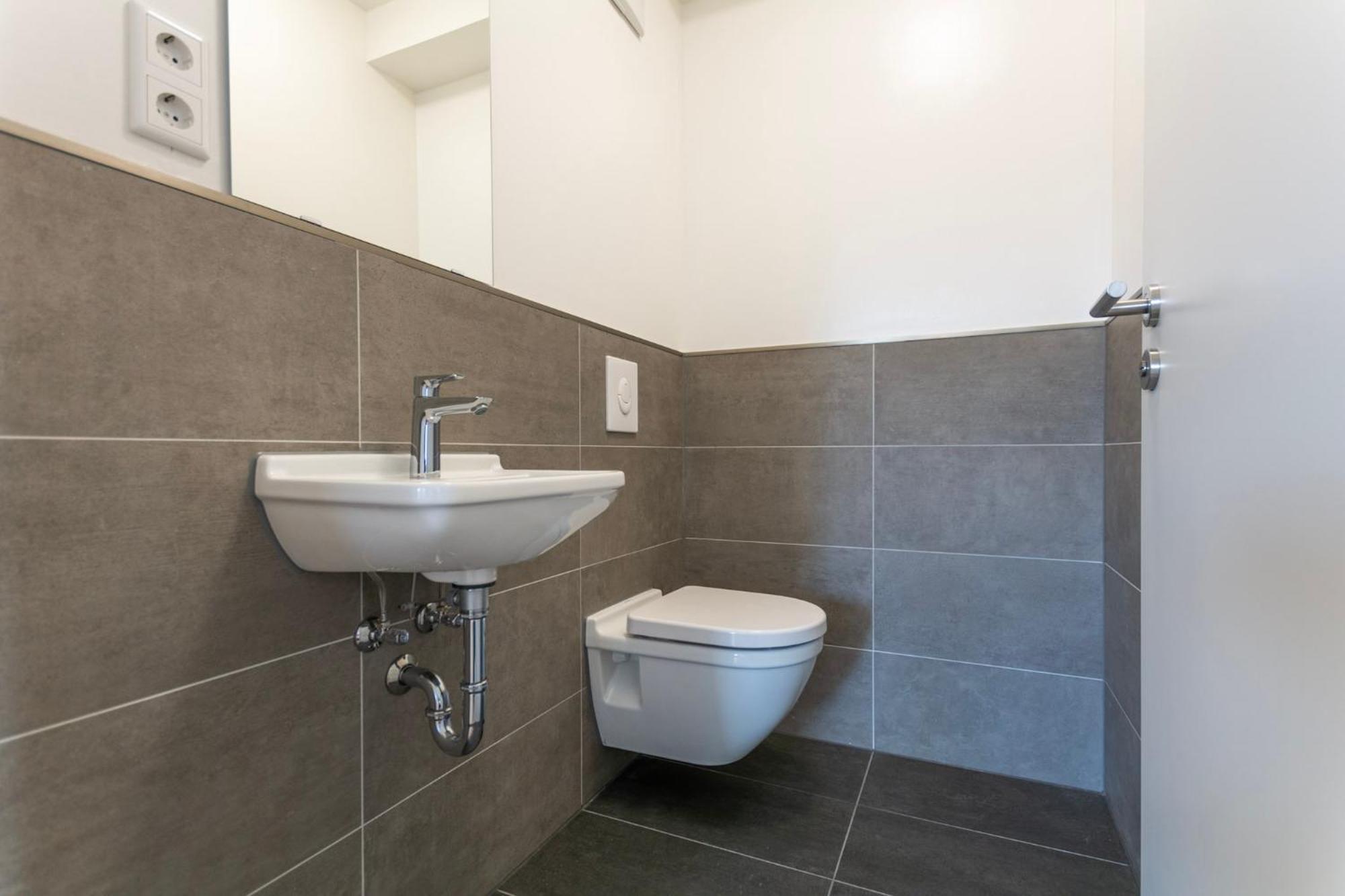 Apartment T&k - Bergisch Gladbach - 7 Comfortable - 20 Min To Fair Messe