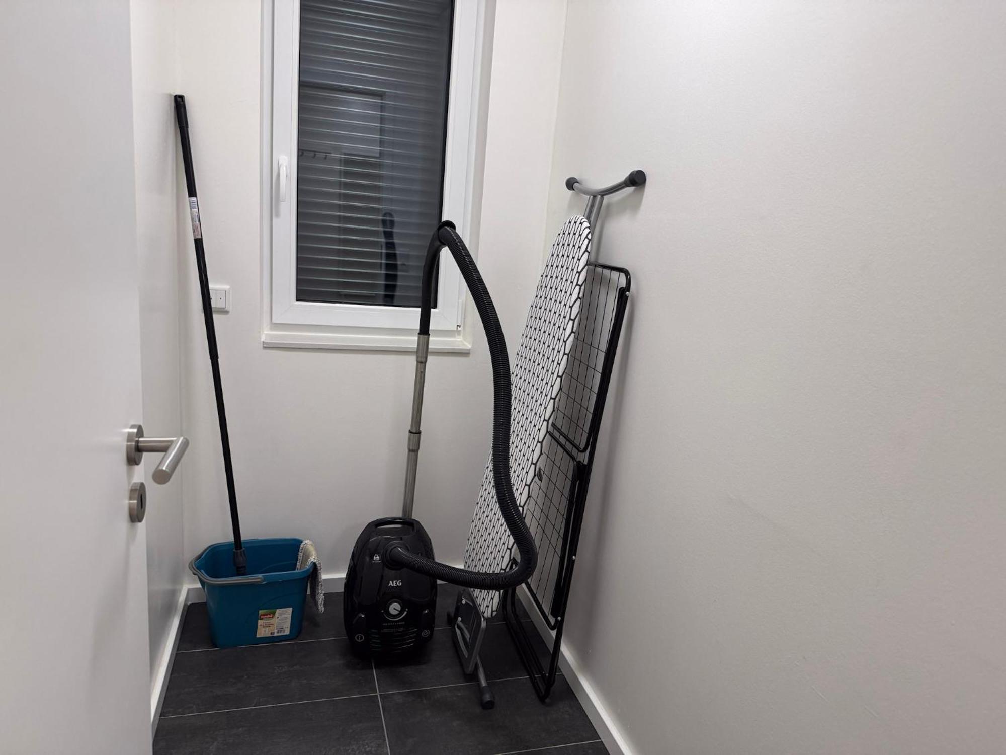 T&k - Bergisch Gladbach - 7 Comfortable - 20 Min To Fair Messe Apartment Cologne
