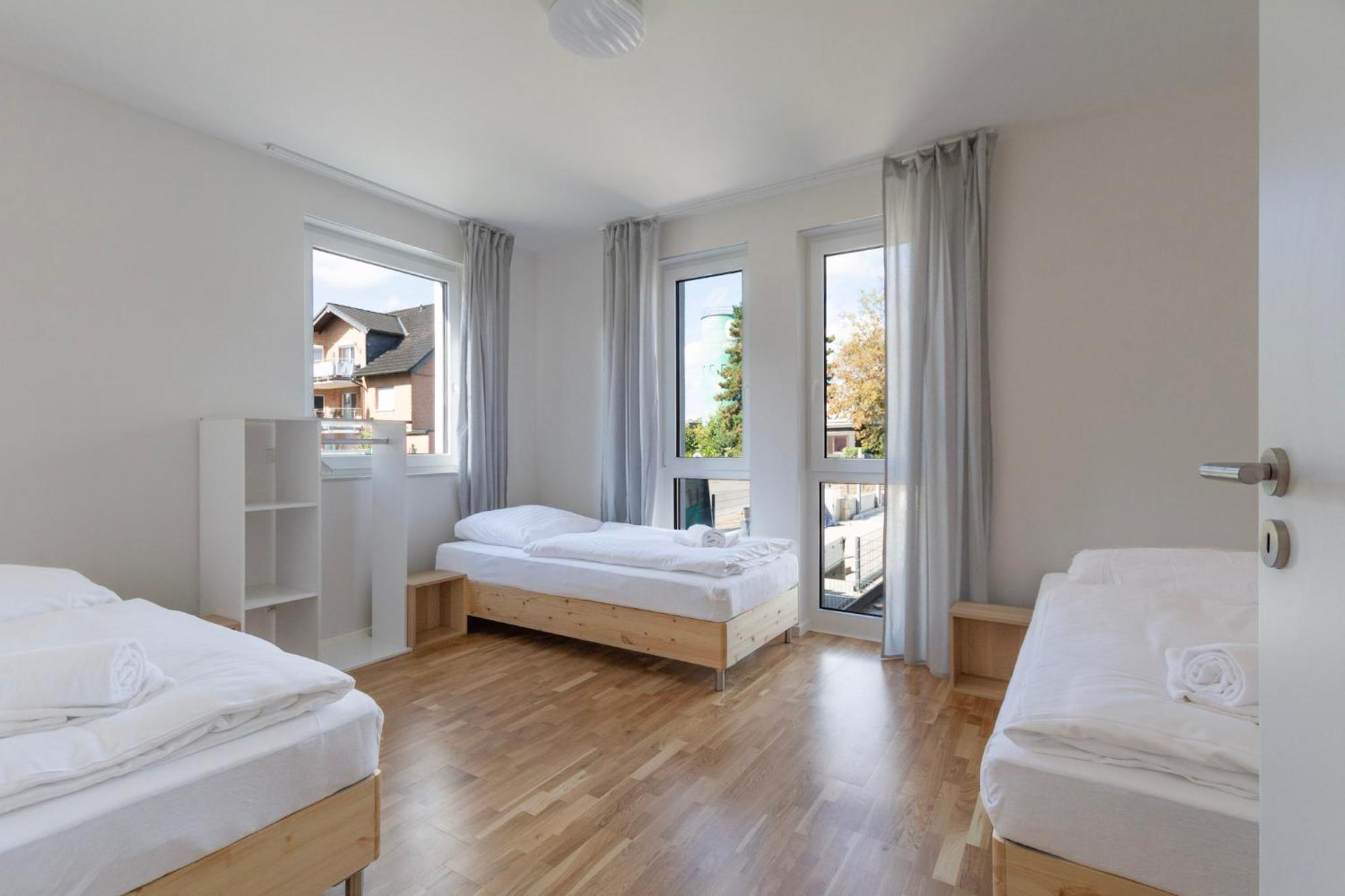 Apartment T&k - Bergisch Gladbach - 7 Comfortable - 20 Min To Fair Messe