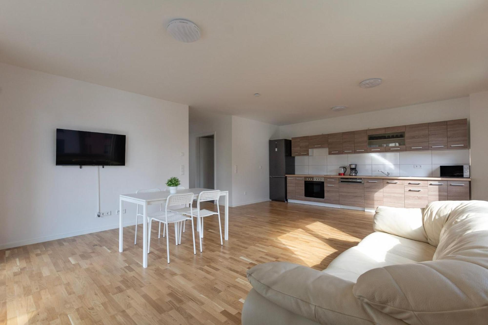Apartment T&k - Bergisch Gladbach - 7 Comfortable - 20 Min To Fair Messe