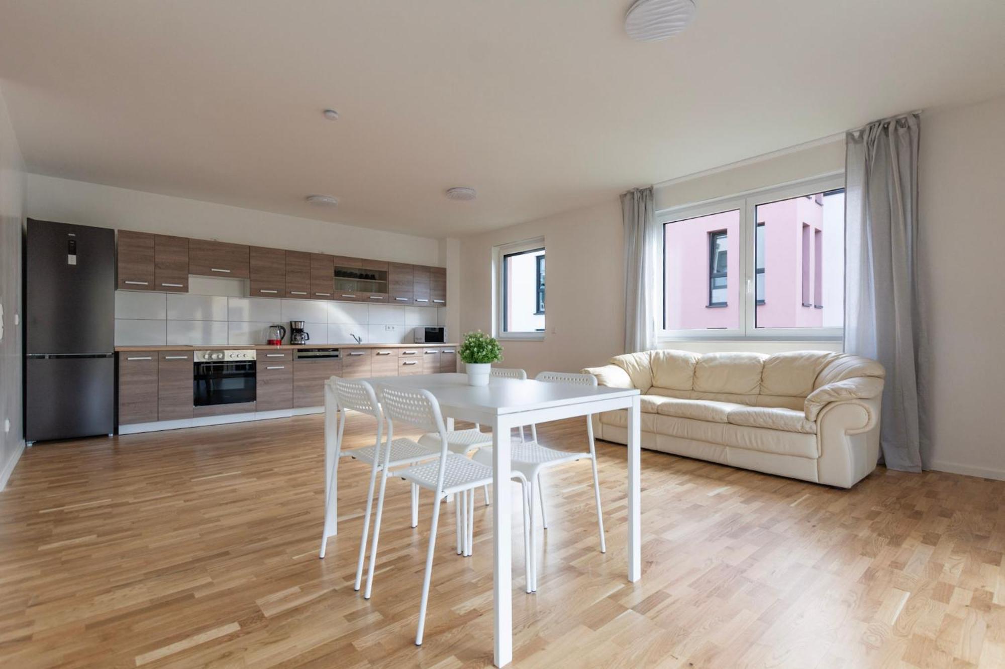 Apartment T&k - Bergisch Gladbach - 7 Comfortable - 20 Min To Fair Messe Cologne
