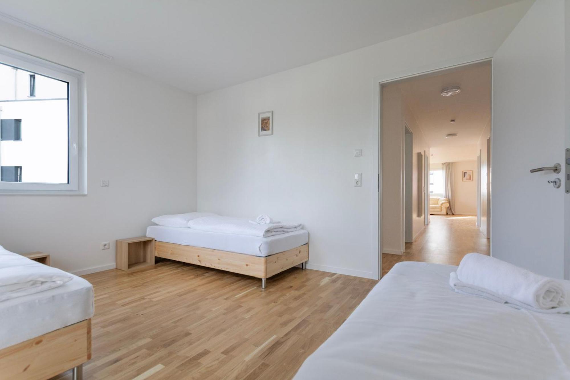 Apartment T&k - Bergisch Gladbach - 7 Comfortable - 20 Min To Fair Messe