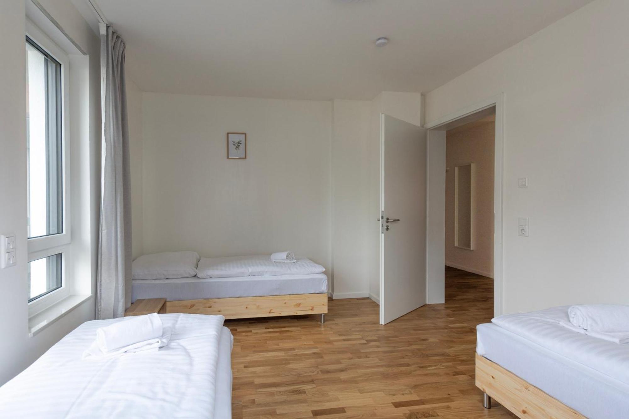 T&k - Bergisch Gladbach - 7 Comfortable - 20 Min To Fair Messe Apartment