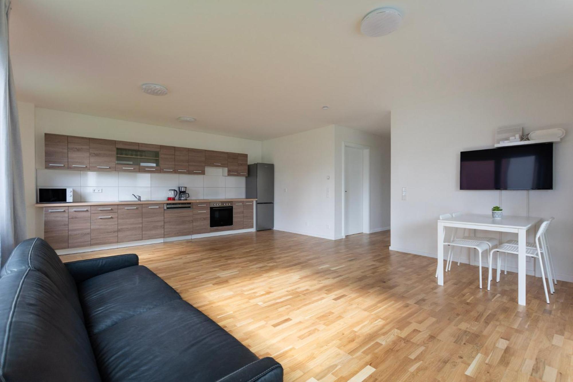 Apartment T&k - Bergisch Gladbach - 7 Comfortable - 20 Min To Fair Messe *