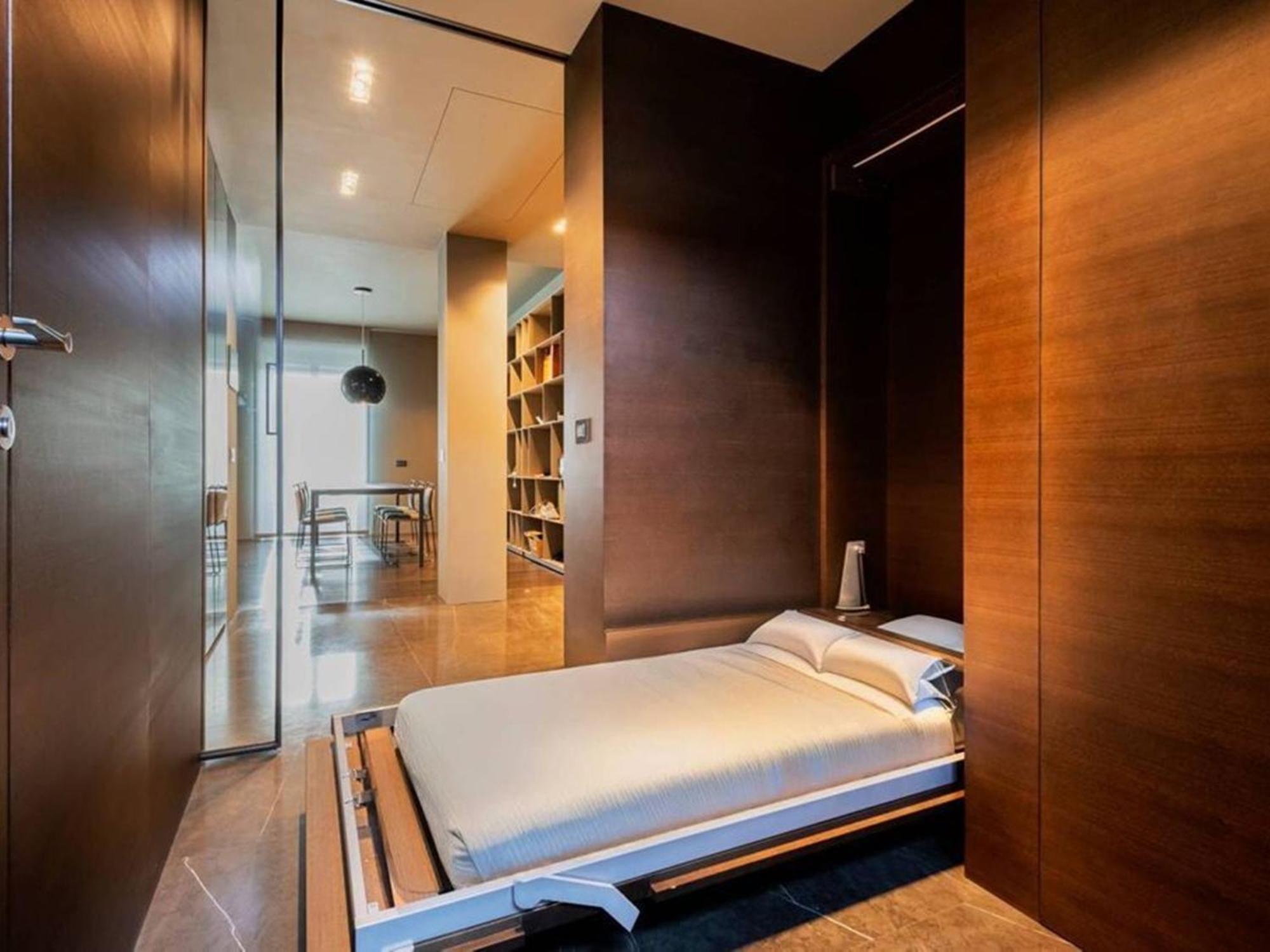 Rhein Crown - A Timeless Above The River Apartment Cologne