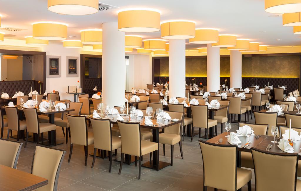 Hotel Stadthotel Am Roemerturm 4*