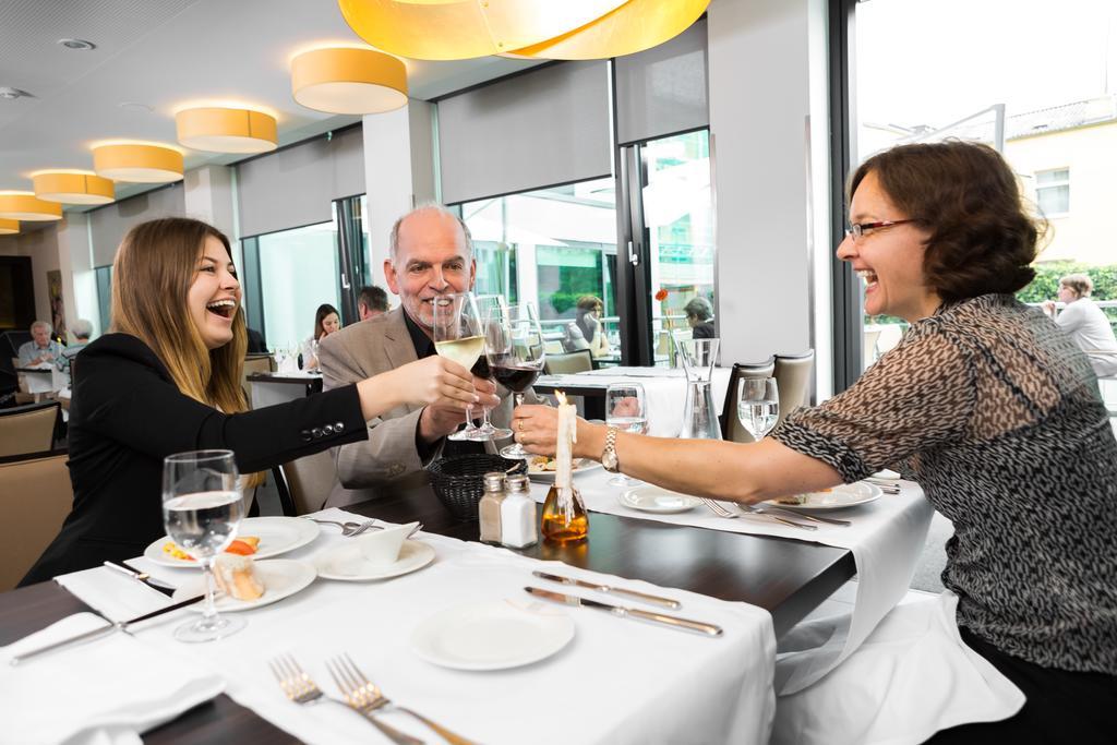Stadthotel Am Roemerturm 4*