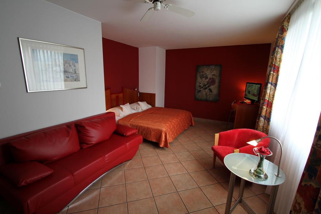 Hotel Mado