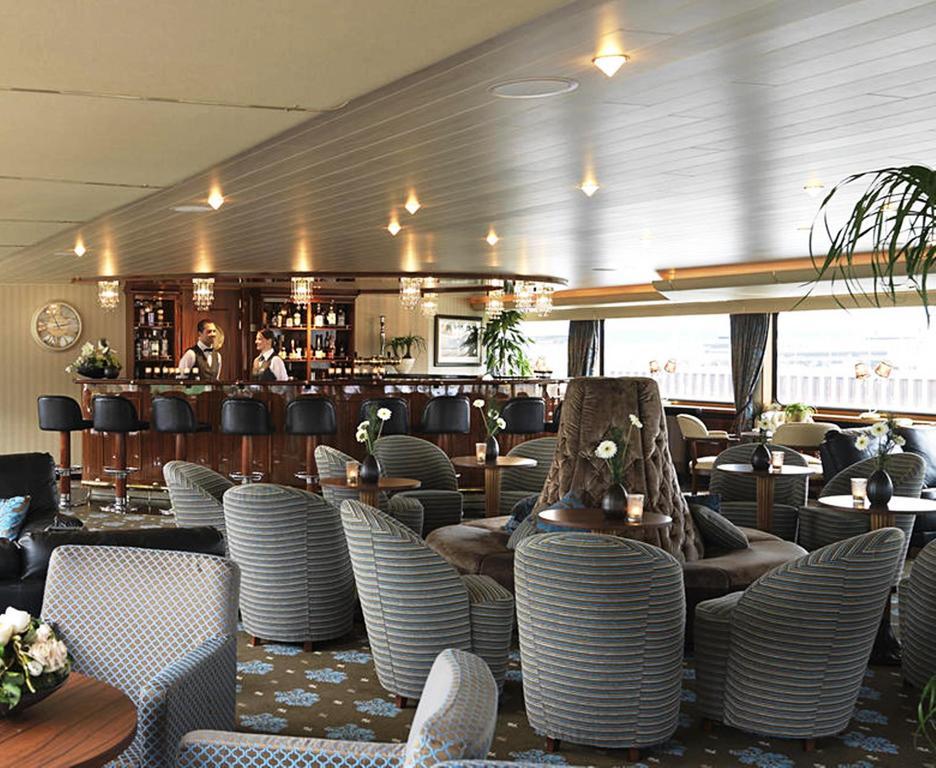 Botel Baxter Hoare Ship Cologne