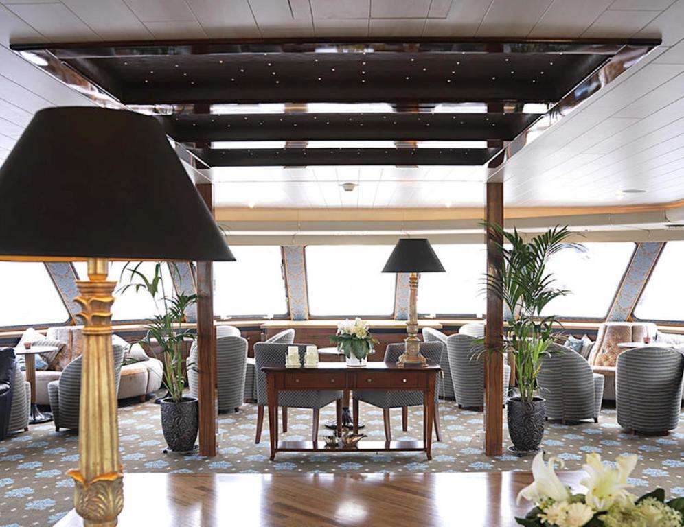 Baxter Hoare Ship Botel Cologne