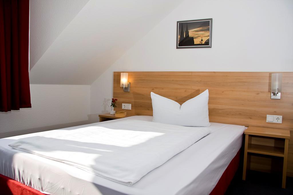 Airport Karsten Hotel Cologne
